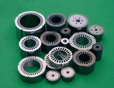 �մ��c����Ƭ��ճ����ʲô�z��